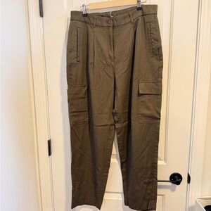 Old Navy Taylor Straight Olive Green Cargo Trousers